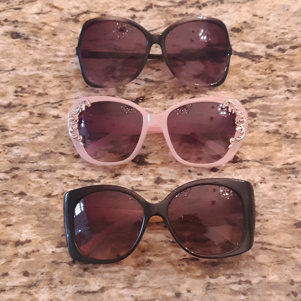 Bundle of Women's Sunglasses